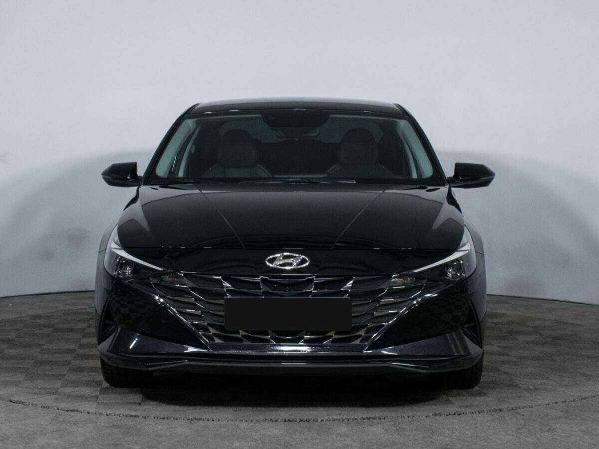 Купить Hyundai Elantra, 2023, 8 327 км, фото №2