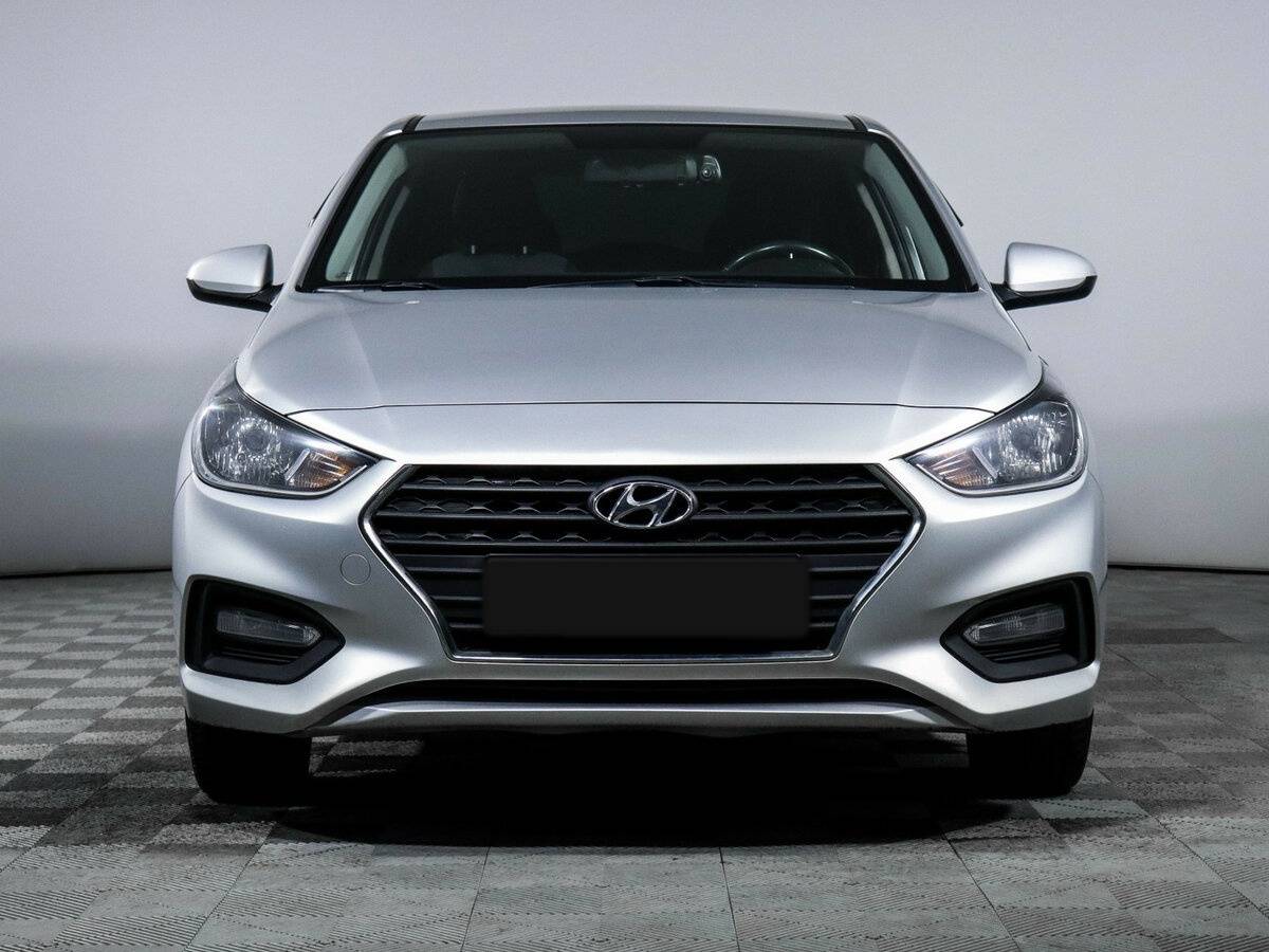Купить Hyundai Solaris II, 2018, 70 070 км, фото №2