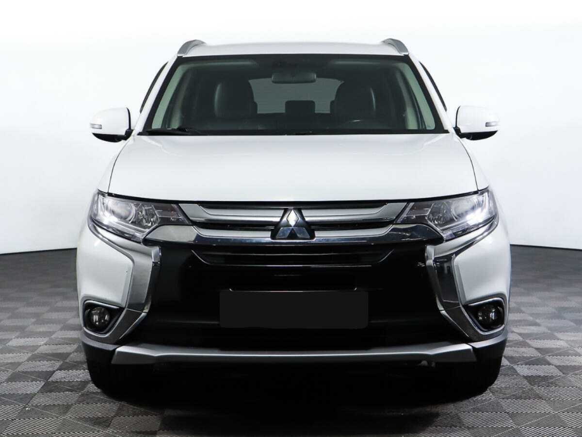 Купить Mitsubishi Outlander, 2017, 73 813 км, фото №2