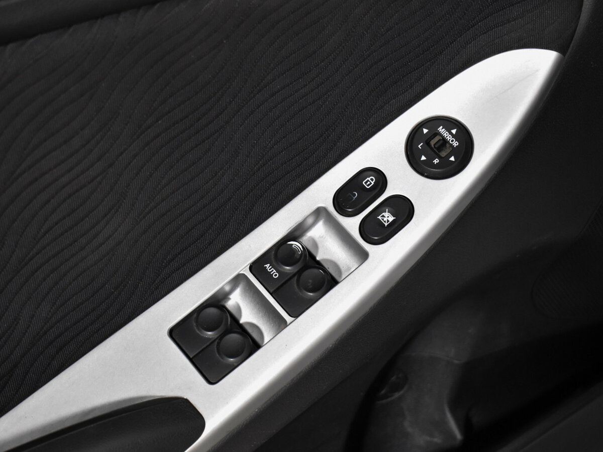 Купить Hyundai Solaris I, 2012, 280 129 км, фото №10
