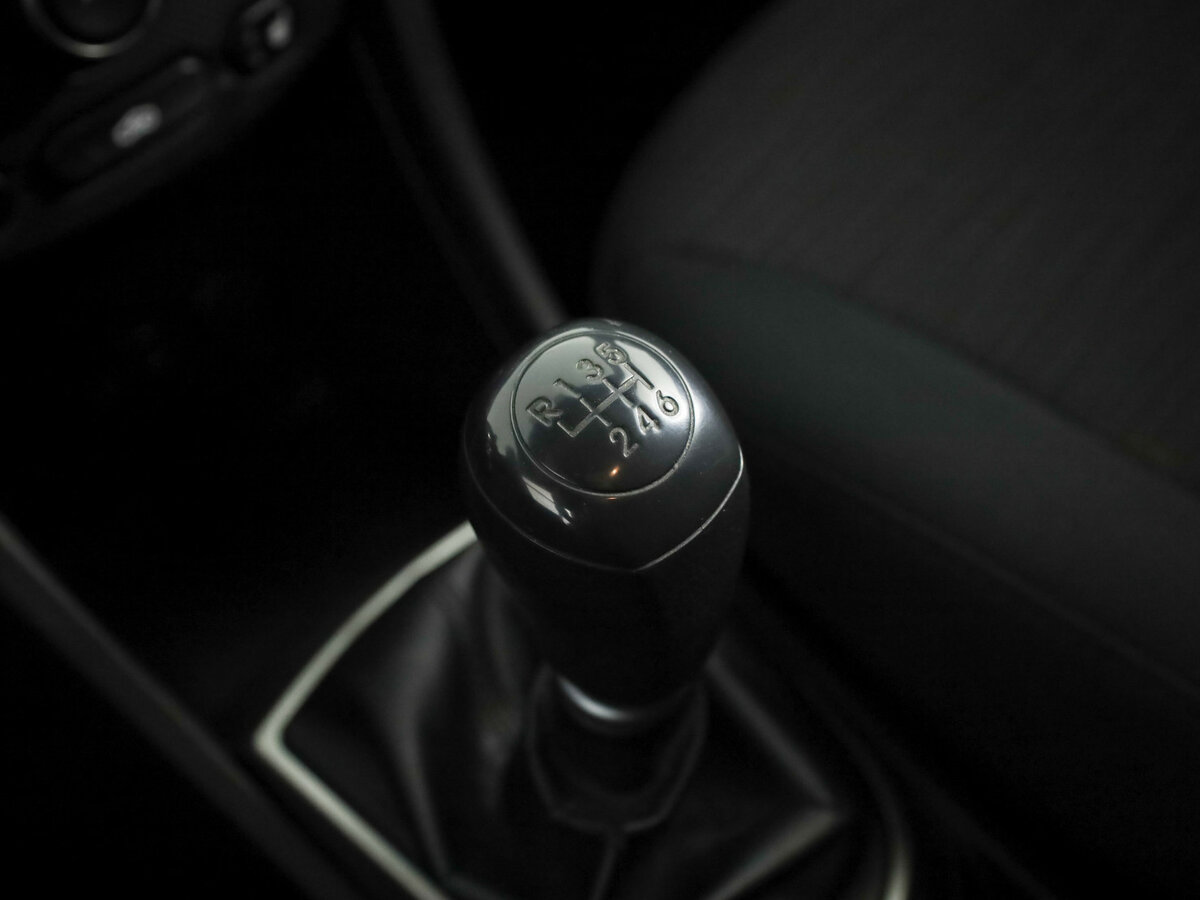 Купить Hyundai Solaris I Рестайлинг, 2016, 229 506 км, фото №10