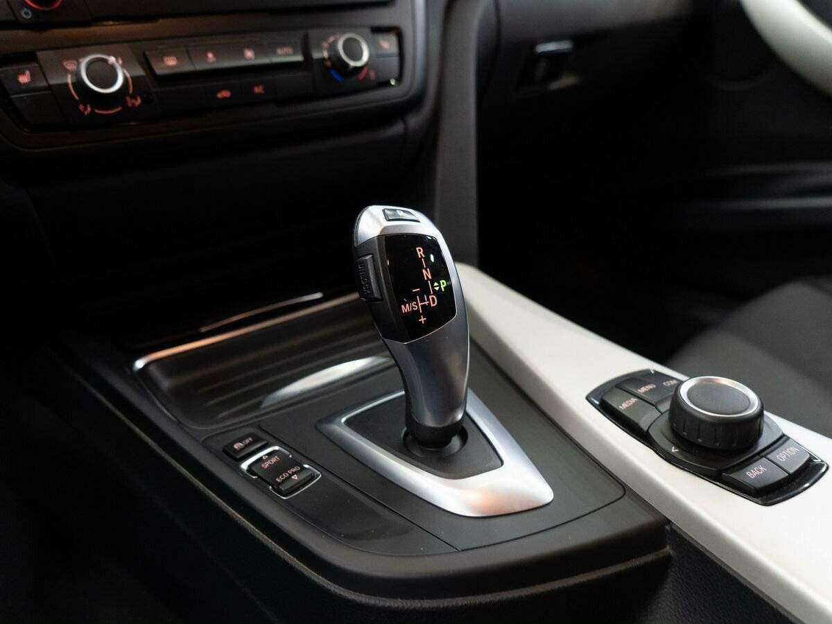 Купить BMW 3 серии 320i, 2014, 217 000 км, фото №13