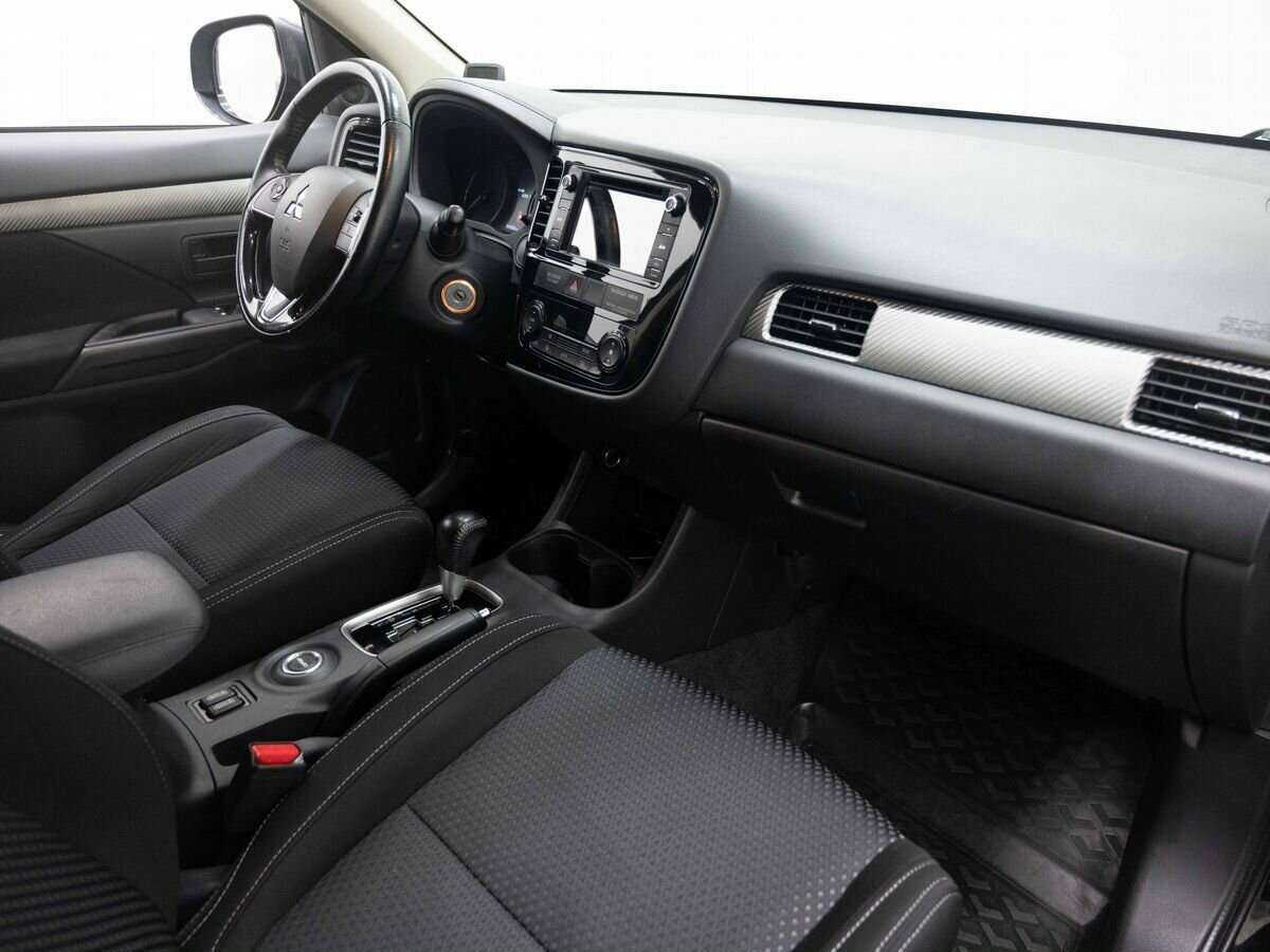 Купить Mitsubishi Outlander, 2016, 74 202 км, фото №11