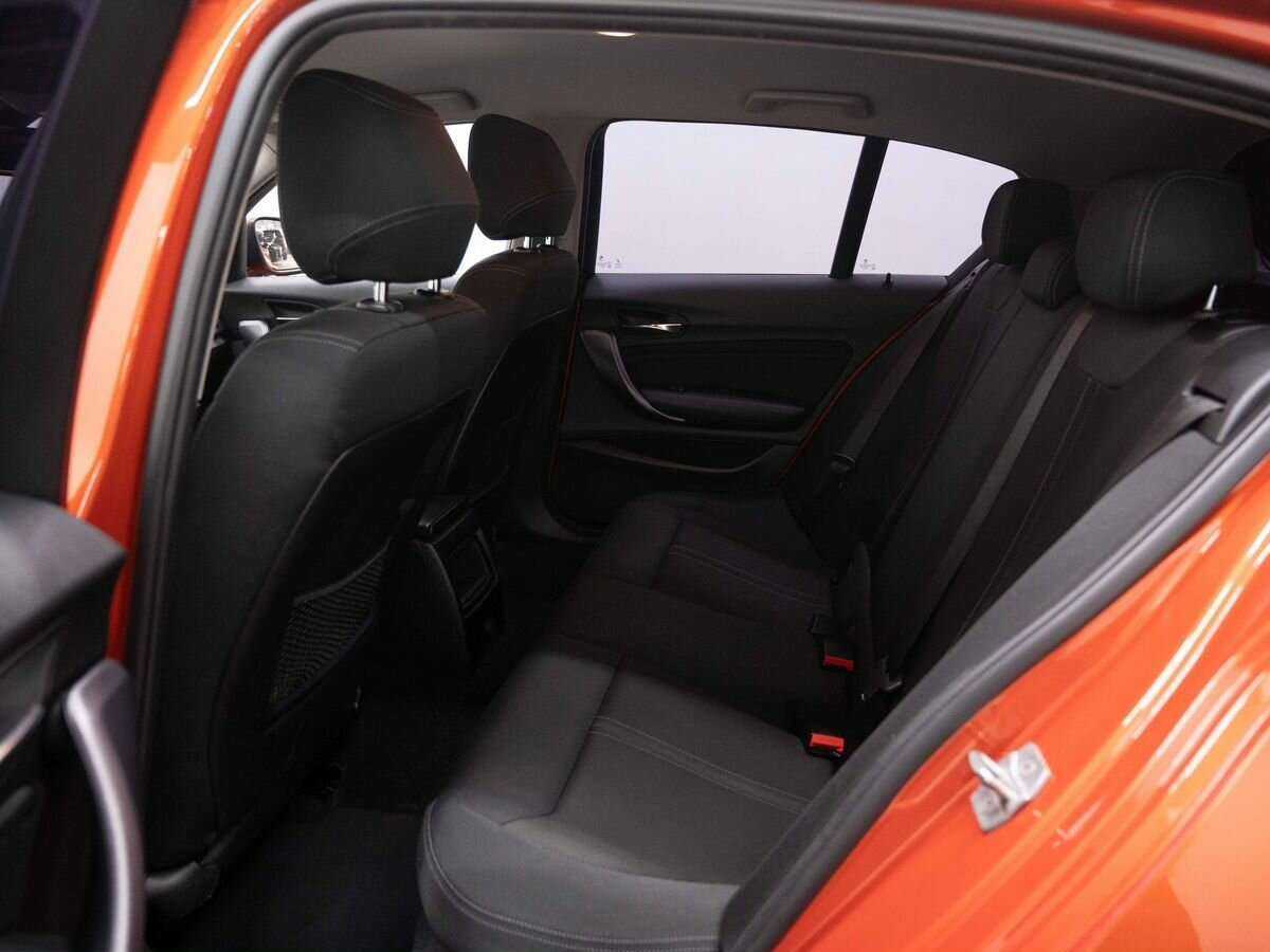 Купить BMW 1 серии 118i, 2017, 112 000 км, фото №9