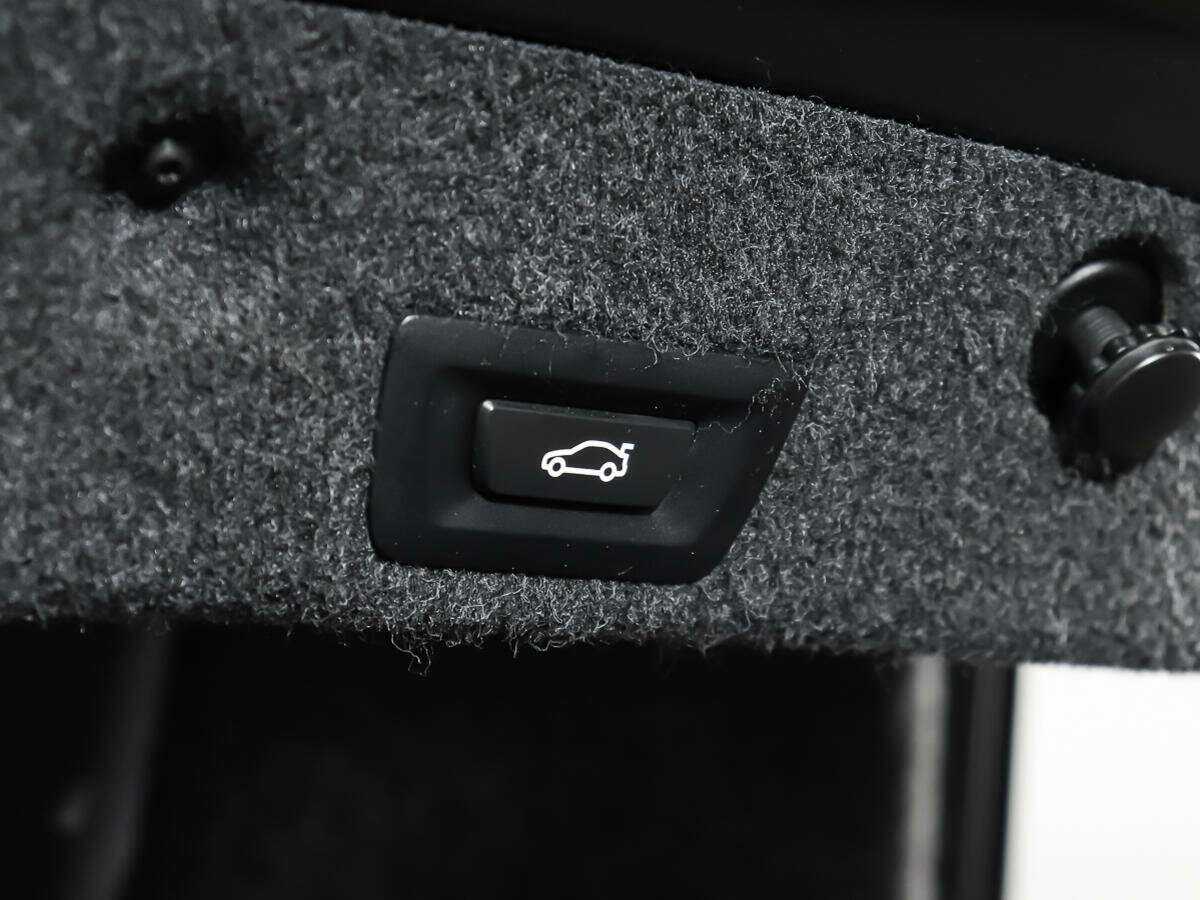 Купить BMW 5 серии 528i xDrive, 2013, 129 299 км, фото №17