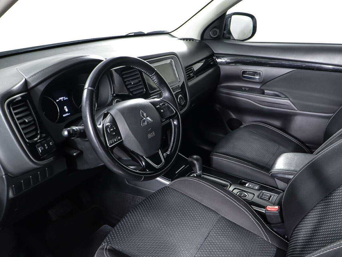 Купить Mitsubishi Outlander, 2019, 101 800 км, фото №13
