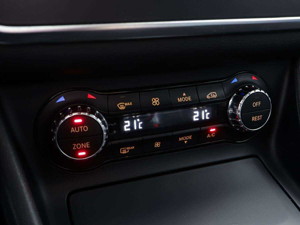 Купить Mercedes-Benz CLA 200, 2015, 152 306 км, фото №14