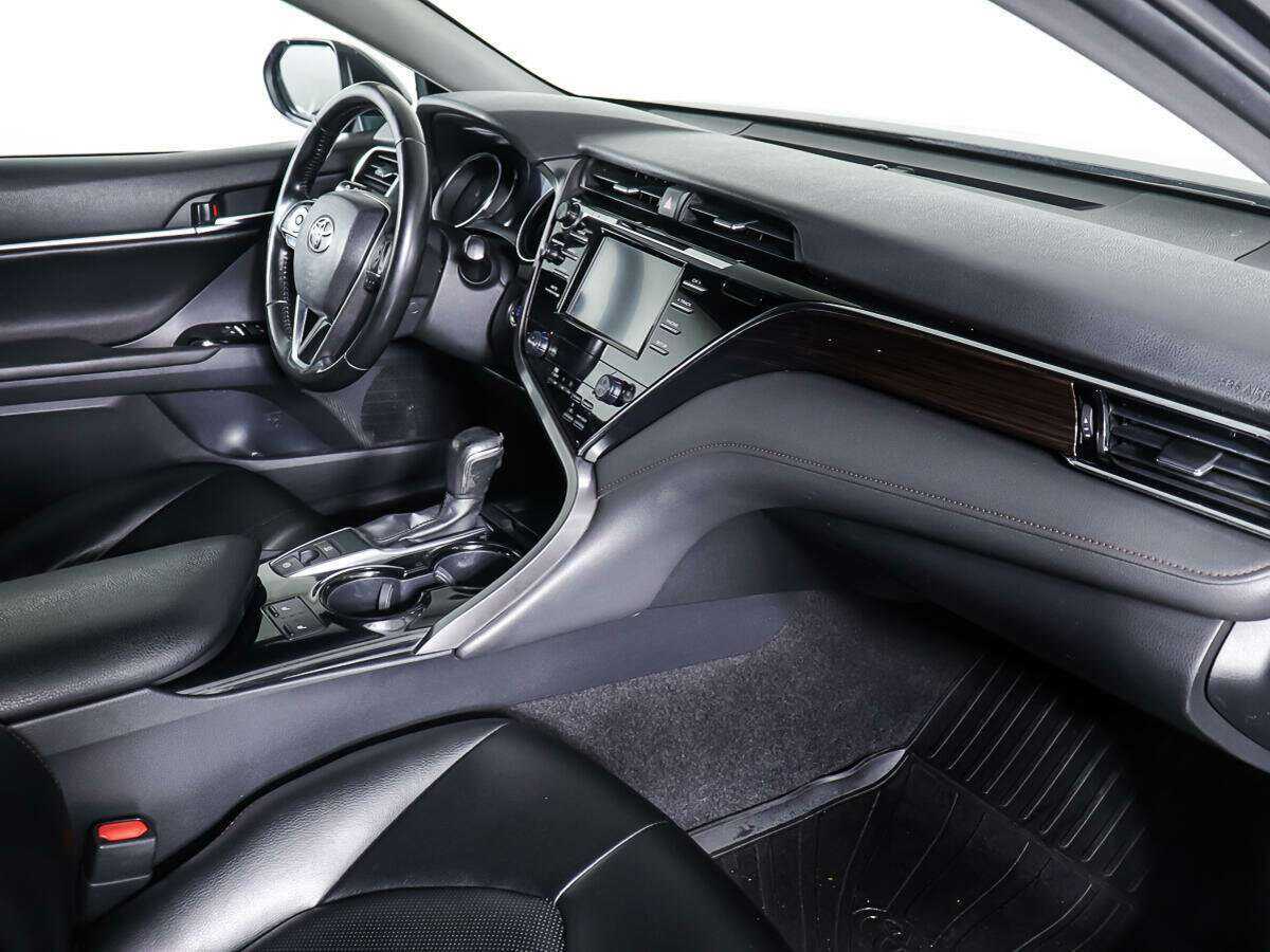 Купить Toyota Camry, 2018, 120 635 км, фото №9