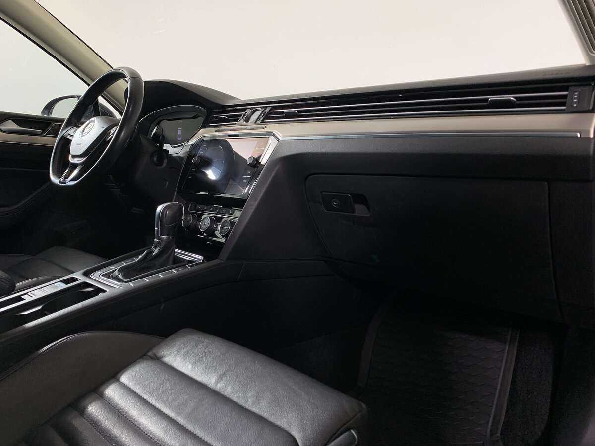 Купить Volkswagen Passat, 2019, 107 000 км, фото №11