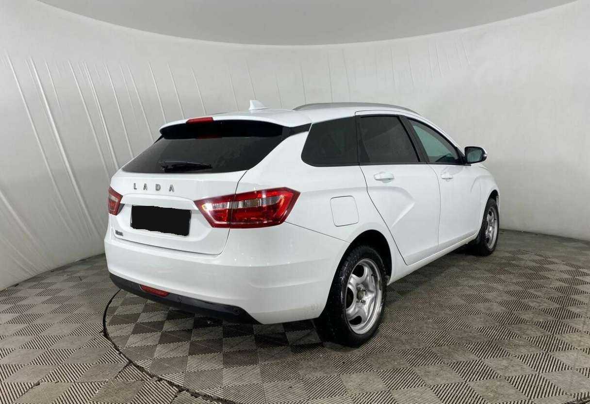 Купить Lada (ВАЗ) Vesta SW, 2019, 70 201 км, фото №5