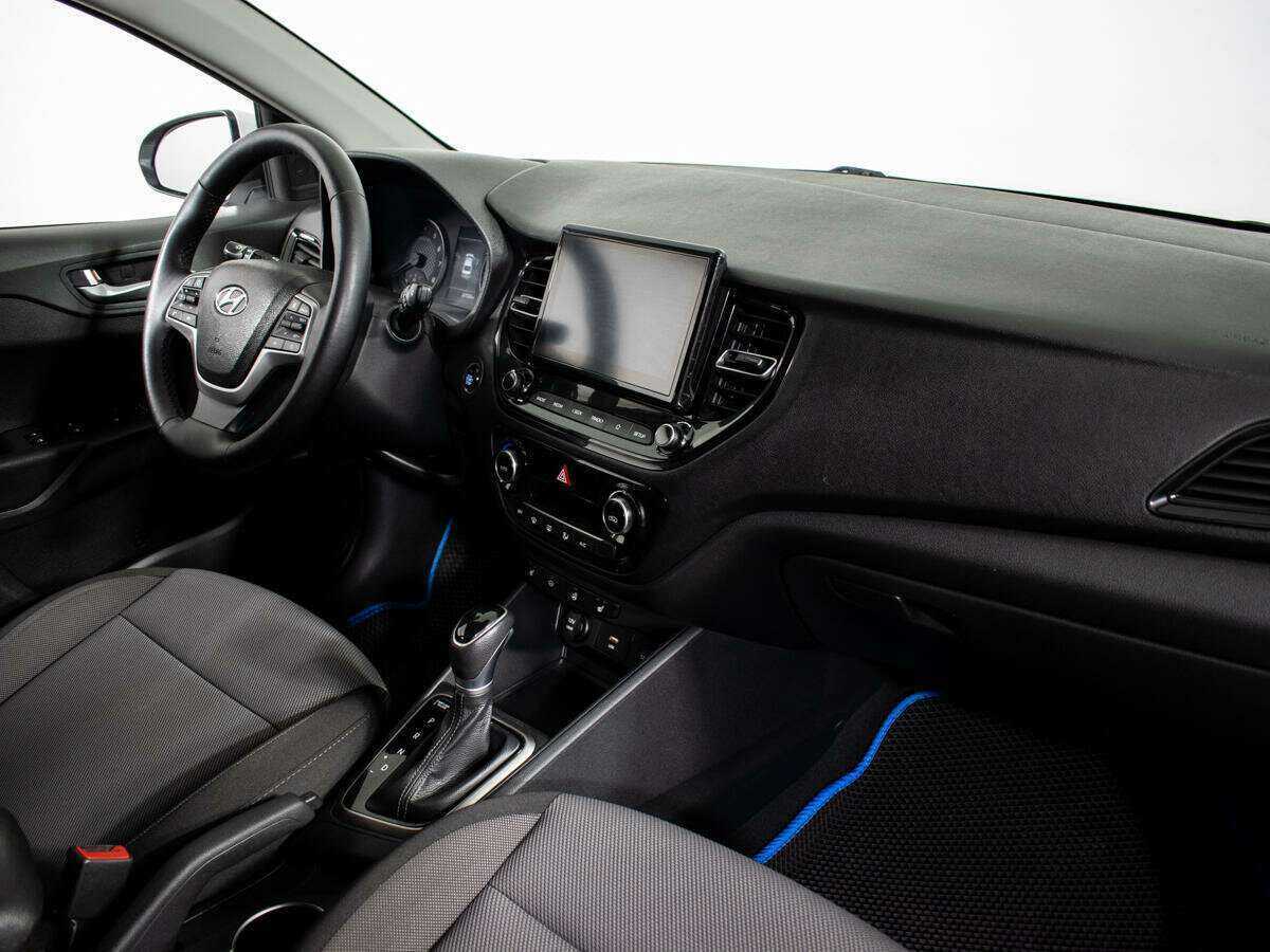 Купить Hyundai Solaris, 2020, 61 607 км, фото №4