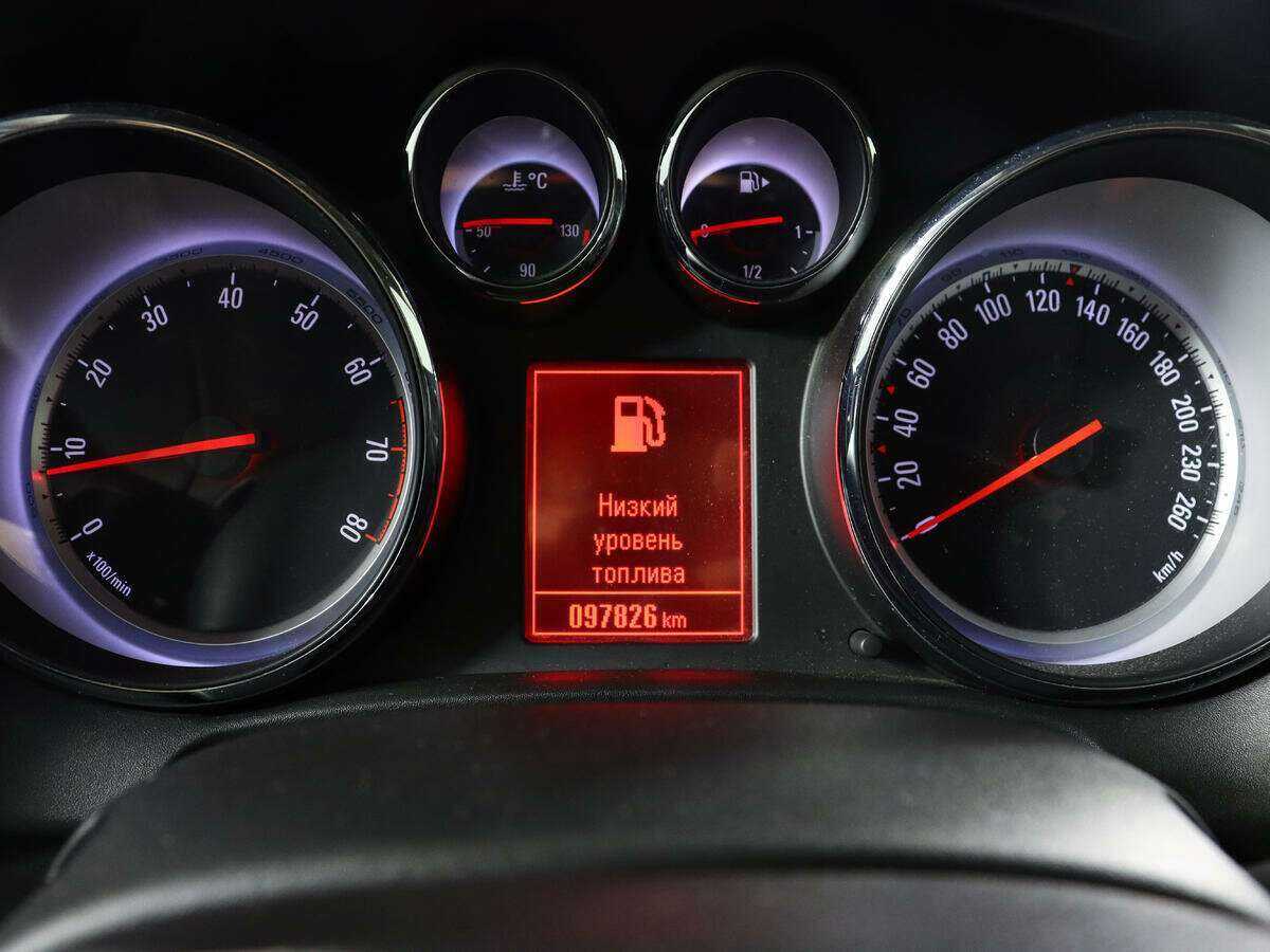 Купить Opel Astra, 2013, 98 000 км, фото №11