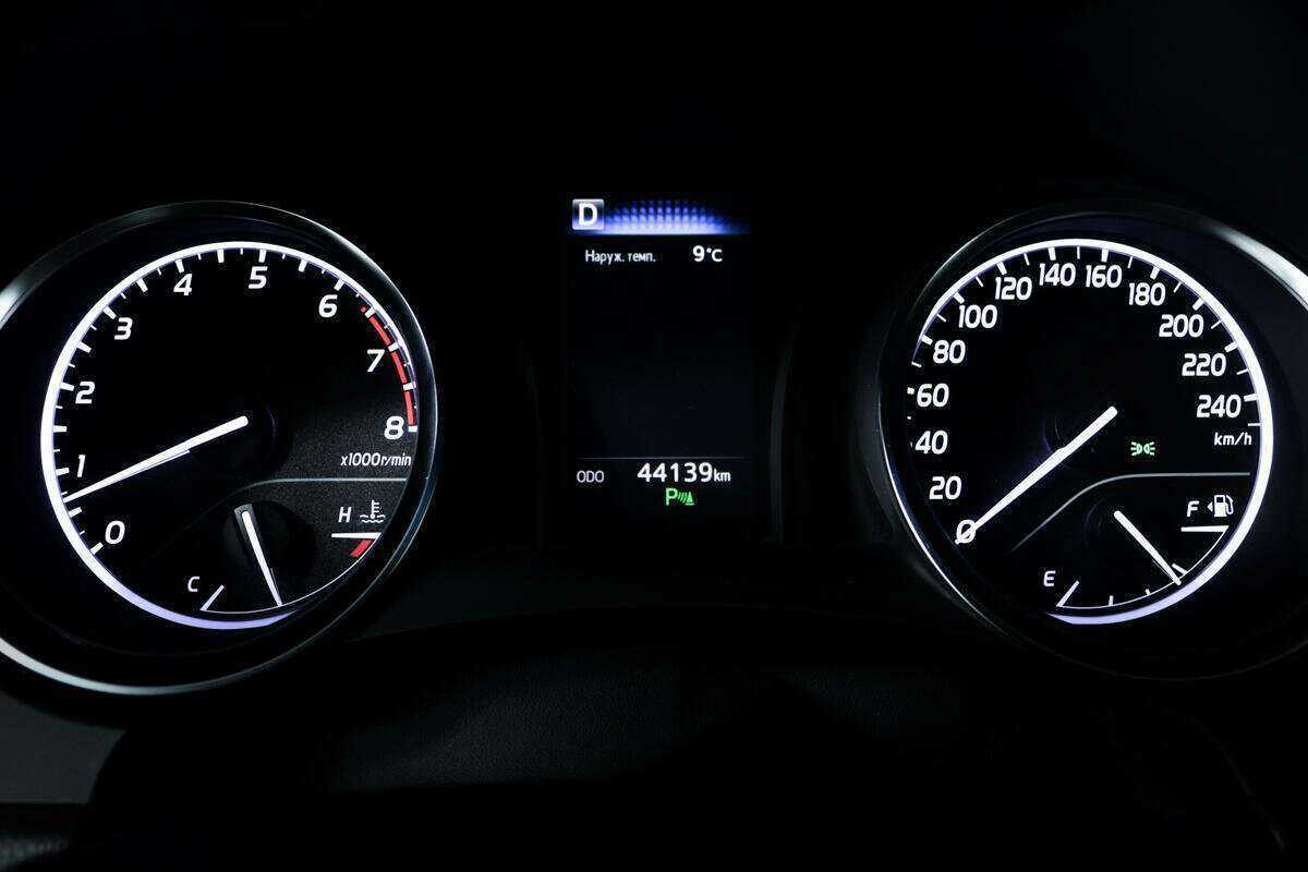 Купить Toyota Camry, 2018, 44 138 км, фото №10