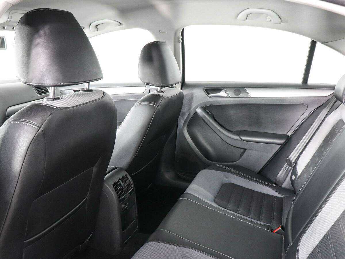 Купить Volkswagen Jetta, 2013, 116 473 км, фото №11
