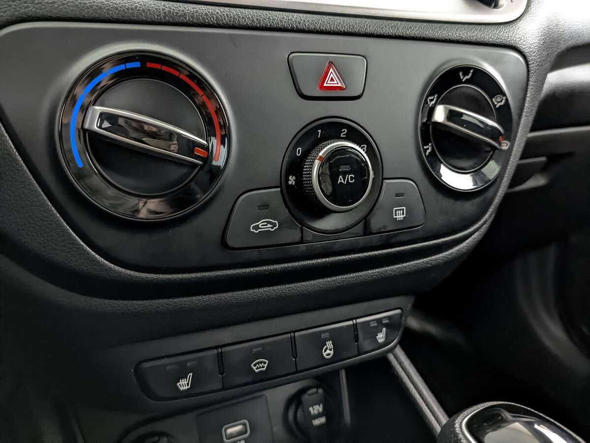 Купить Hyundai Solaris, 2019, 110 373 км, фото №22