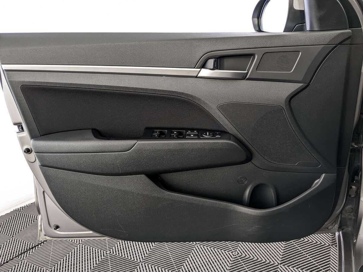 Купить Hyundai Elantra, 2019, 29 862 км, фото №15