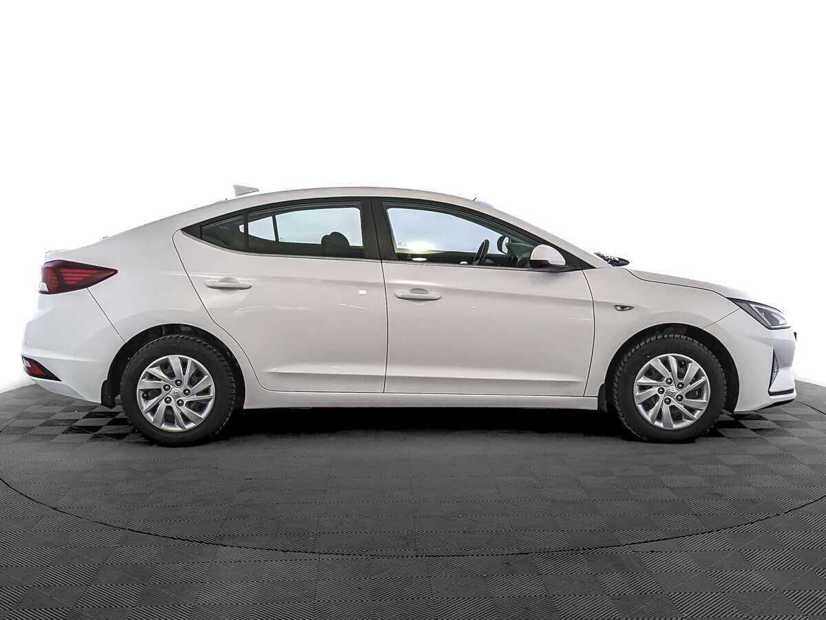 Купить Hyundai Elantra, 2020, 47 943 км, фото №4