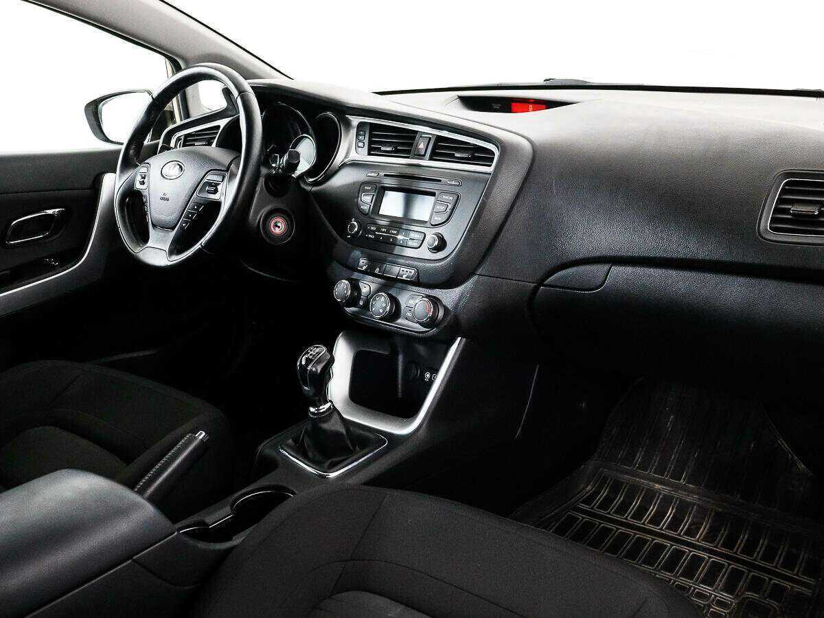 Купить Kia Ceed, 2015, 94 886 км, фото №9