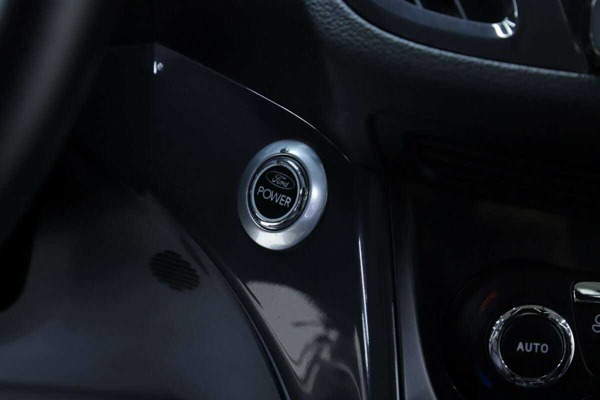 Купить Ford Kuga, 2013, 130 500 км, фото №14