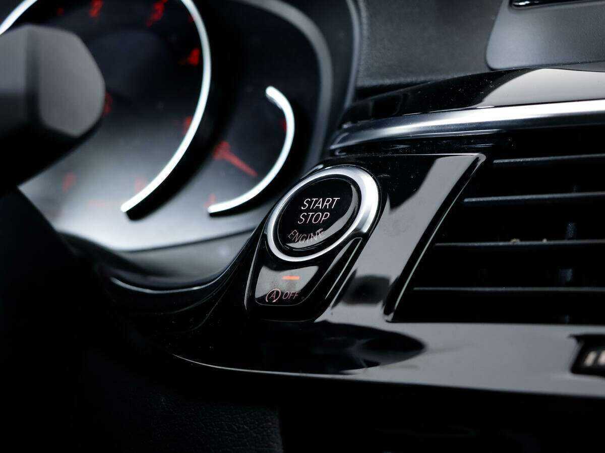 Купить BMW 5 серии 520d, 2017, 157 861 км, фото №10