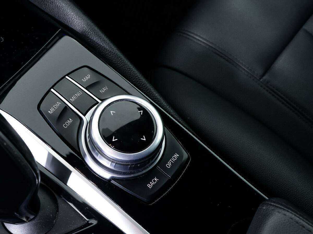 Купить BMW 5 серии 520d, 2017, 157 861 км, фото №12