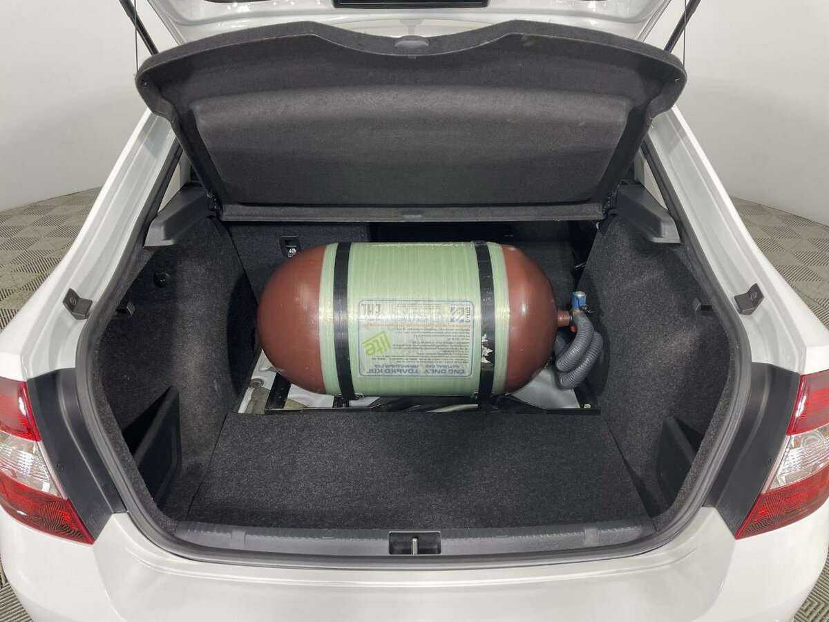 Купить Skoda Rapid, 2019, 102 000 км, фото №18