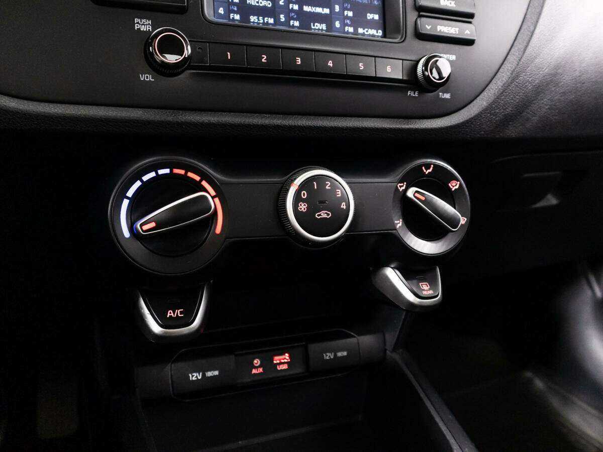 Купить Kia Rio, 2017, 75 822 км, фото №16