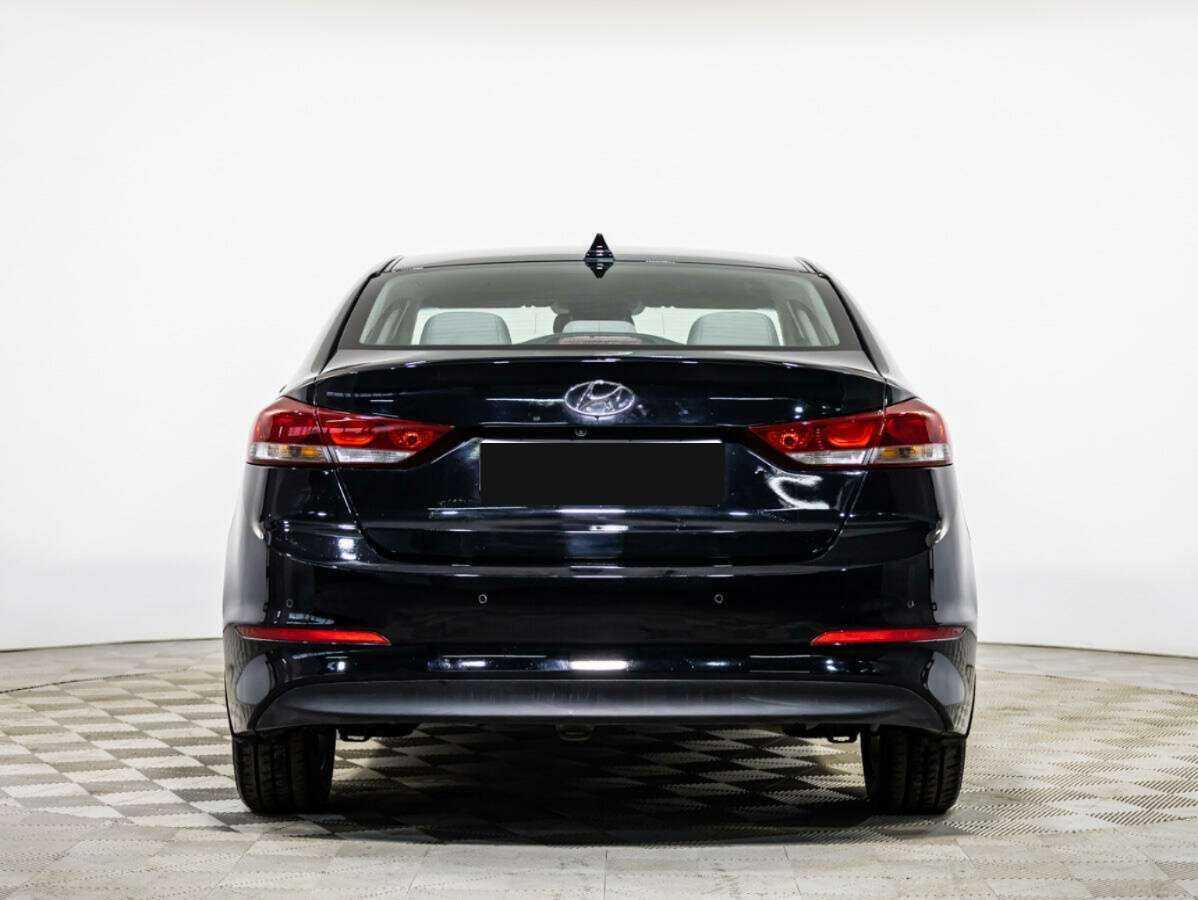 Купить Hyundai Elantra, 2018, 109 281 км, фото №5