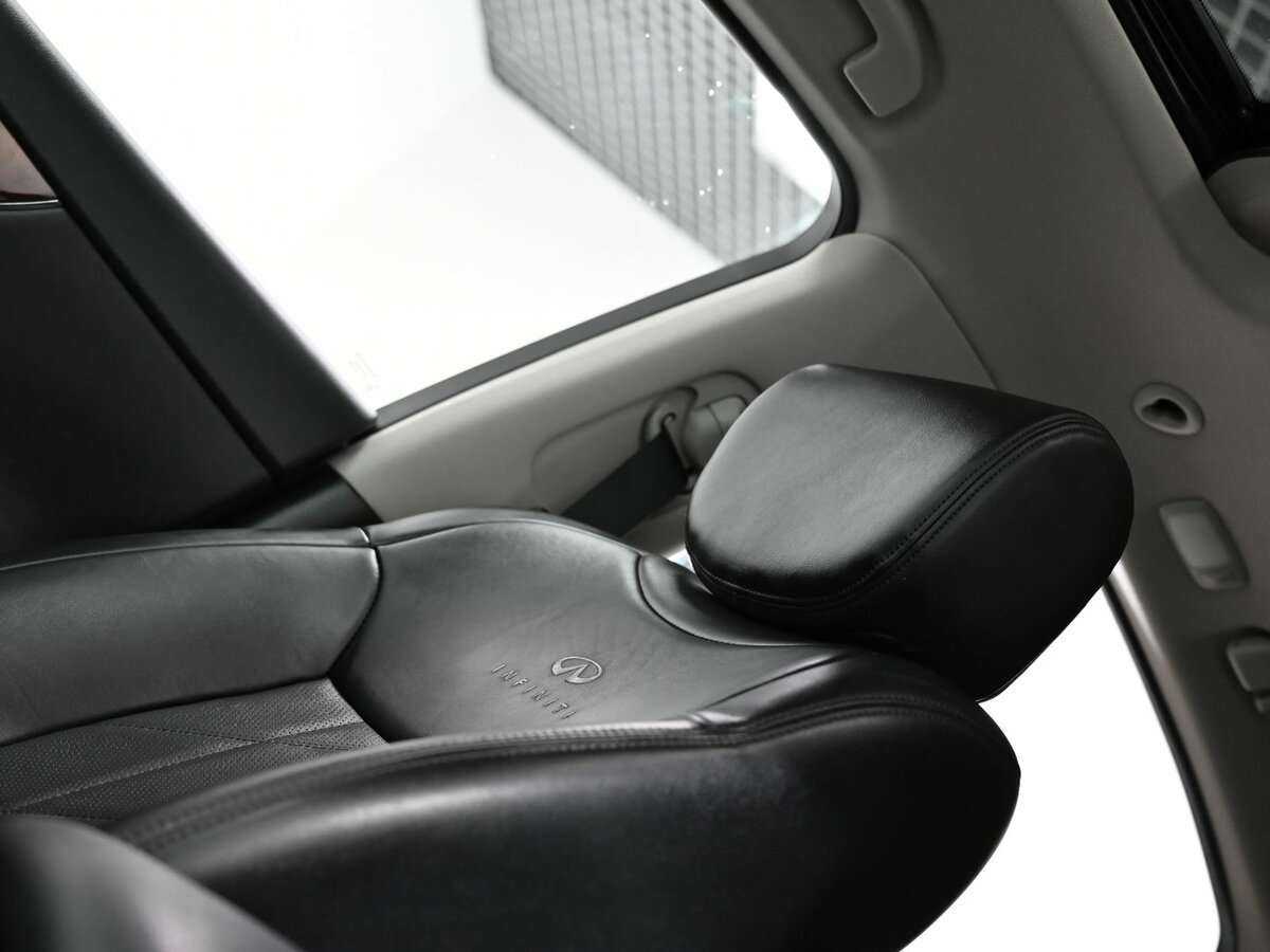 Купить Infiniti FX30d, 2012, 172 000 км, фото №16