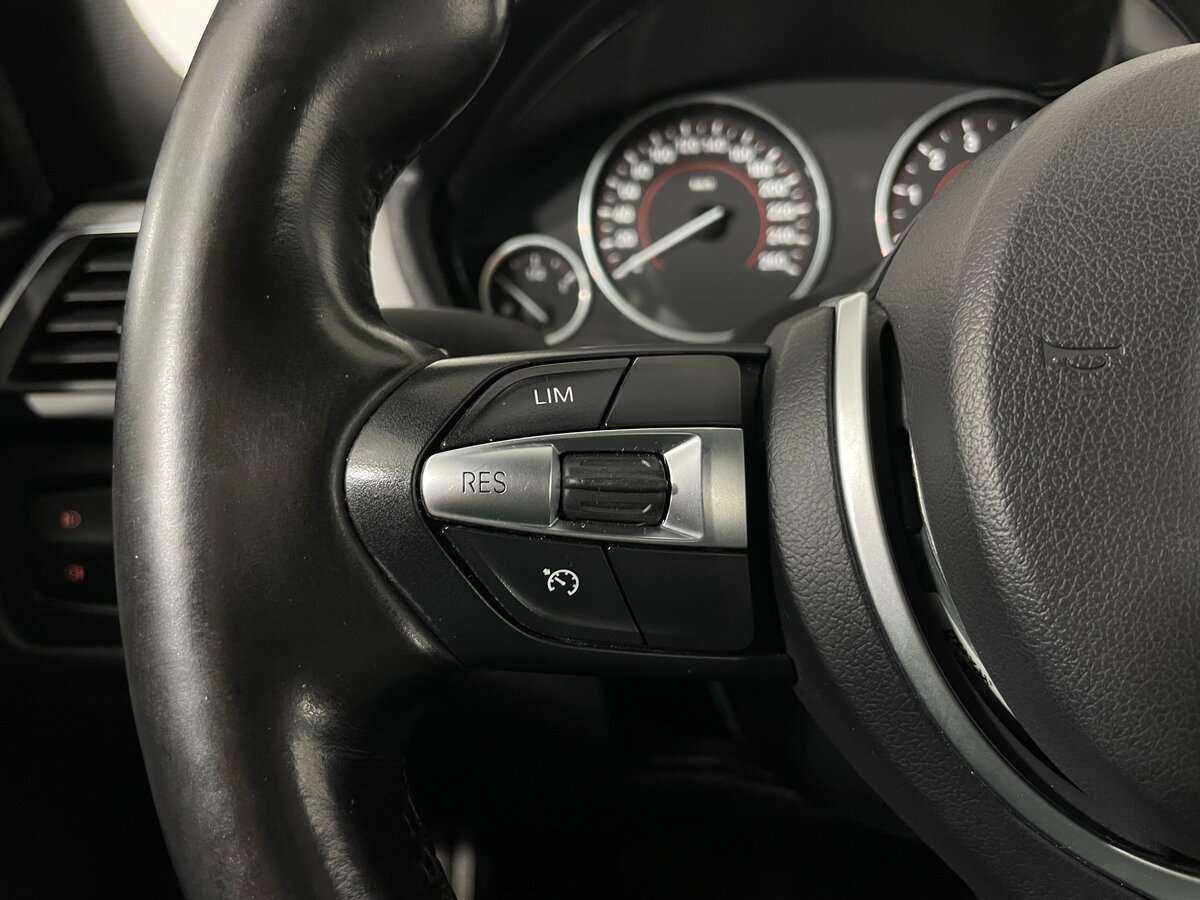 Купить BMW 3 серии 320i xDrive, 2016, 109 000 км, фото №16