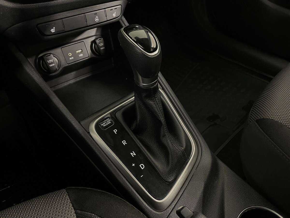 Купить Hyundai Solaris, 2017, 169 000 км, фото №15