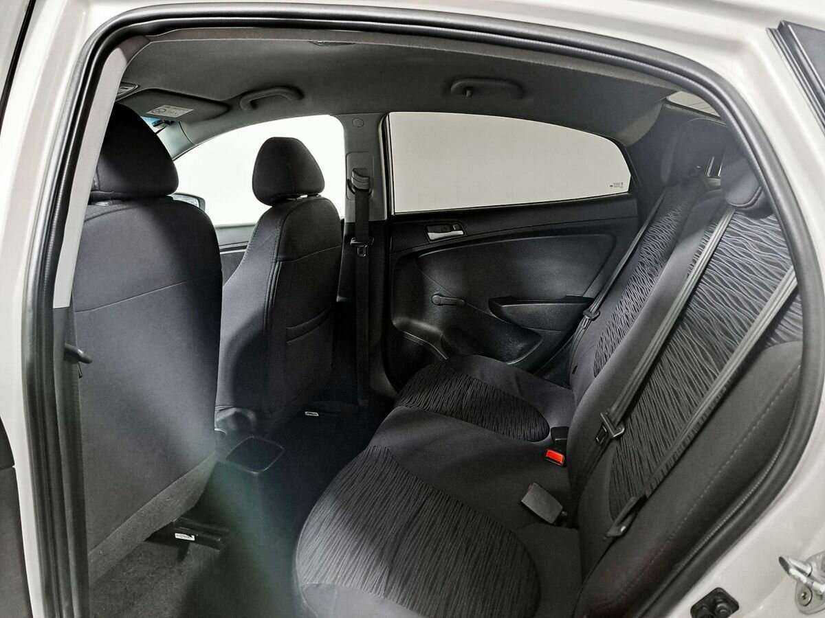 Купить Hyundai Solaris, 2015, 192 000 км, фото №7