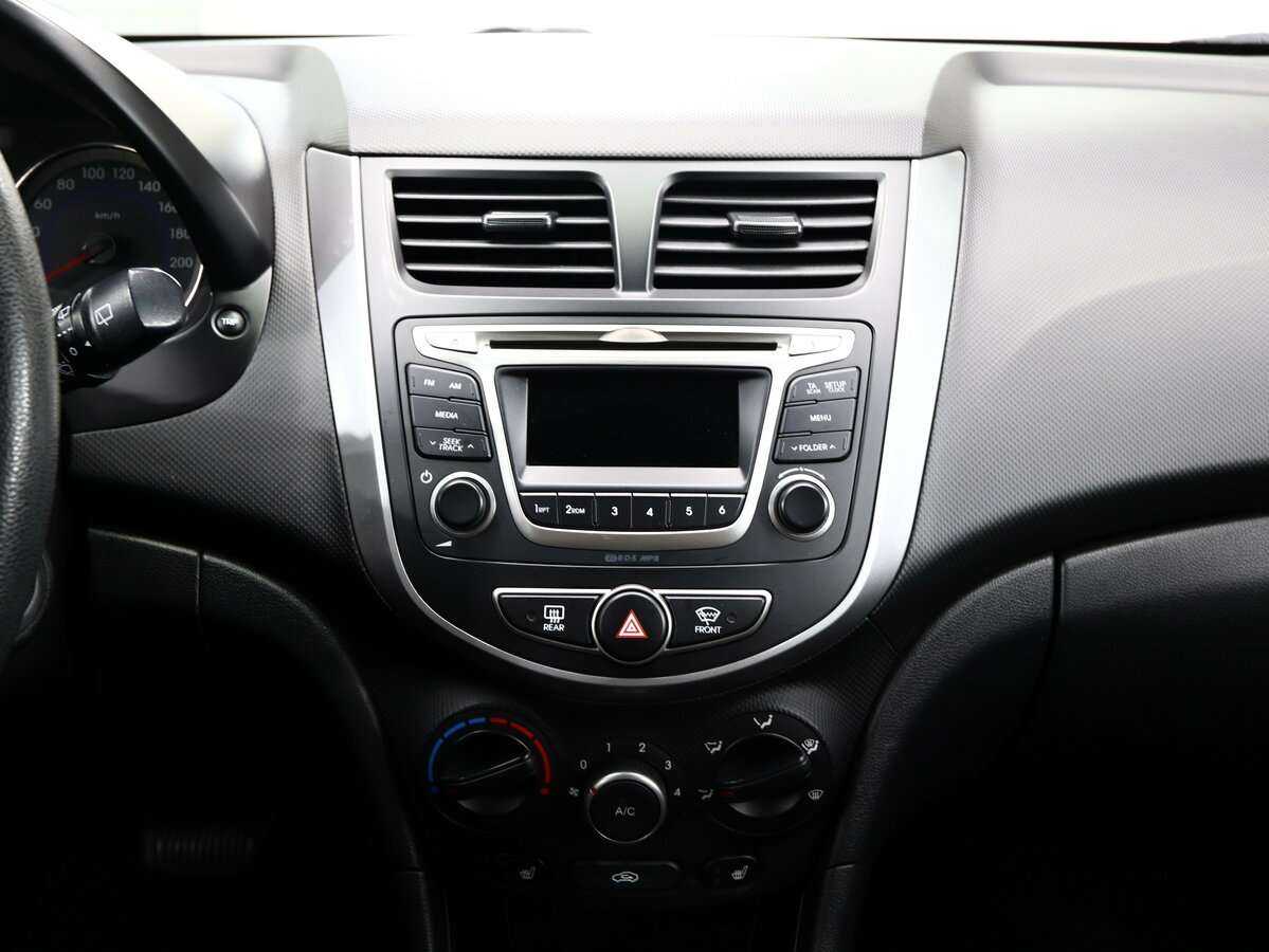 Купить Hyundai Solaris, 2015, 136 000 км, фото №10