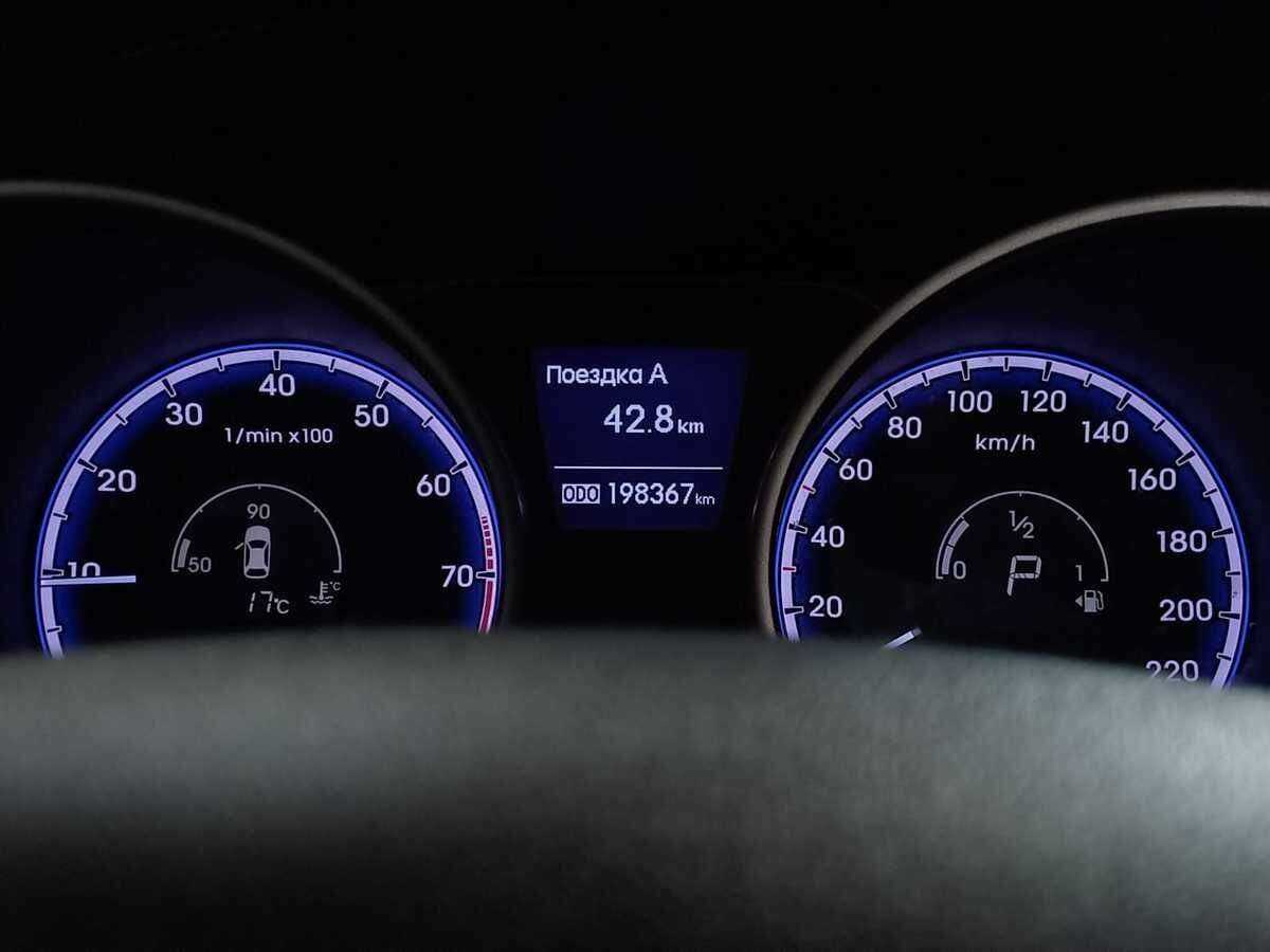 Купить Hyundai ix35, 2012, 198 270 км, фото №11