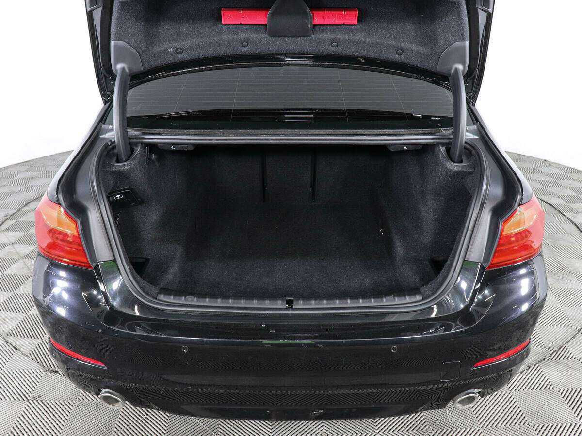 Купить BMW 5 серии 520d, 2017, 141 000 км, фото №9