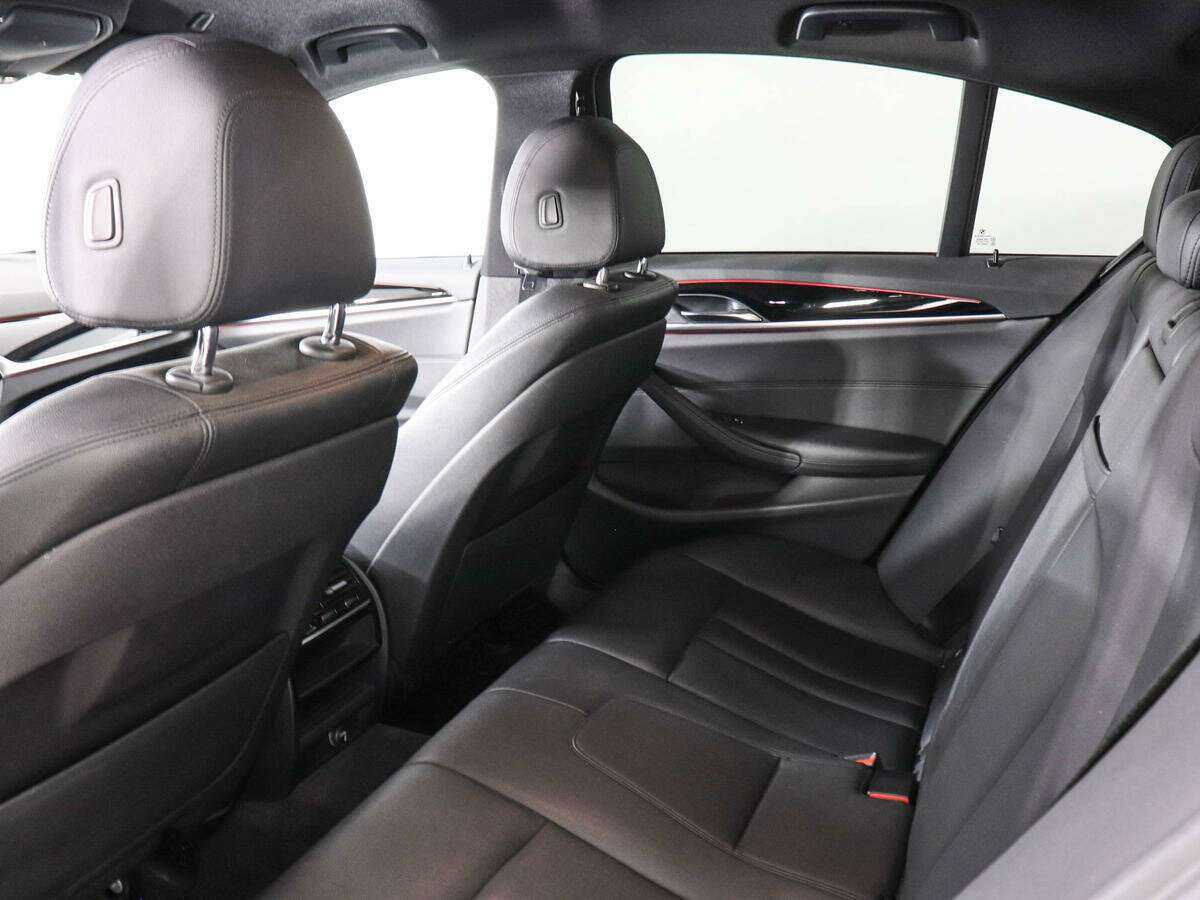 Купить BMW 5 серии 520d, 2017, 141 000 км, фото №14