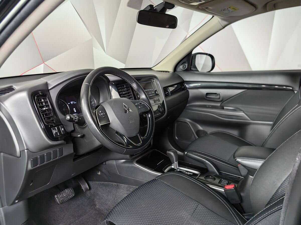 Купить Mitsubishi Outlander, 2018, 117 219 км, фото №12