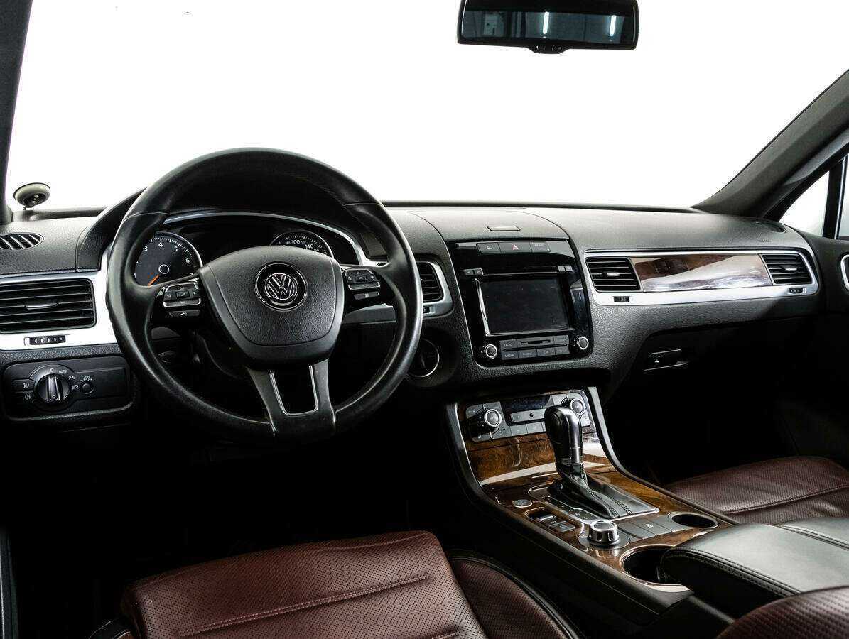 Купить Volkswagen Touareg, 2012, 229 375 км, фото №9