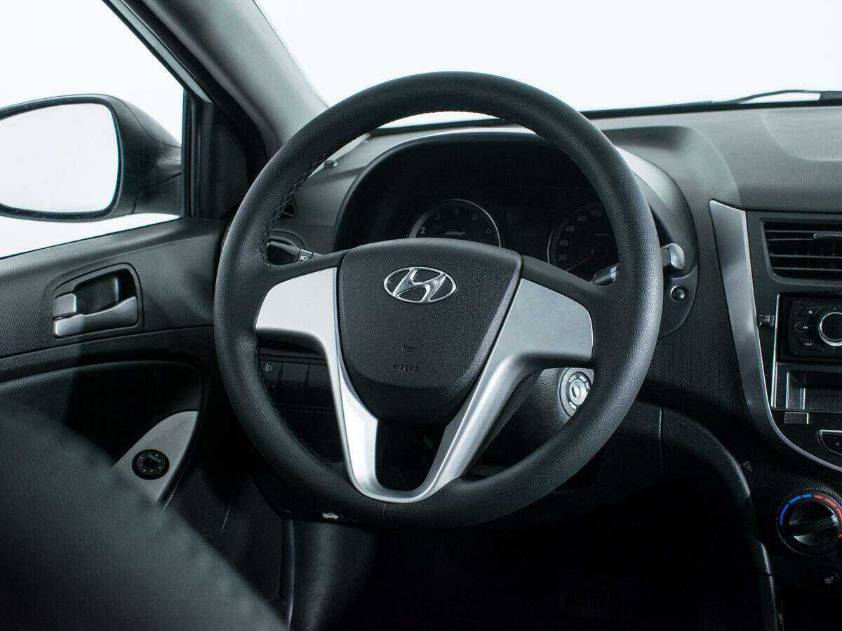 Купить Hyundai Solaris, 2015, 207 000 км, фото №14