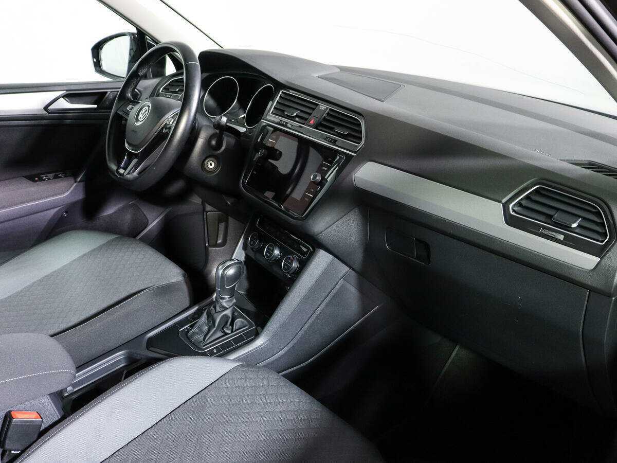Купить Volkswagen Tiguan L, 2019, 74 900 км, фото №7