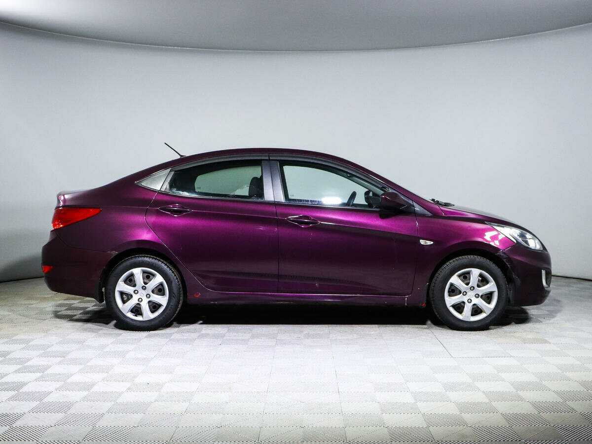 Купить Hyundai Solaris, 2012, 134 915 км, фото №4