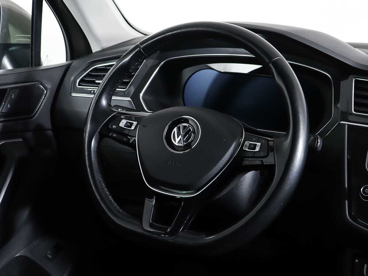 Купить Volkswagen Tiguan, 2017, 128 366 км, фото №17