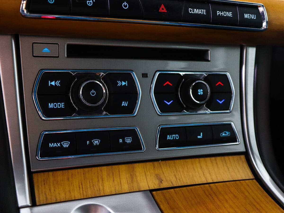 Купить Jaguar XF, 2014, 55 000 км, фото №17