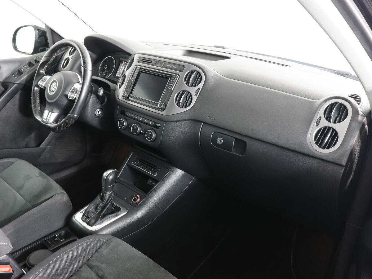 Купить Volkswagen Tiguan AMT, 2016, 102 010 км, фото №10