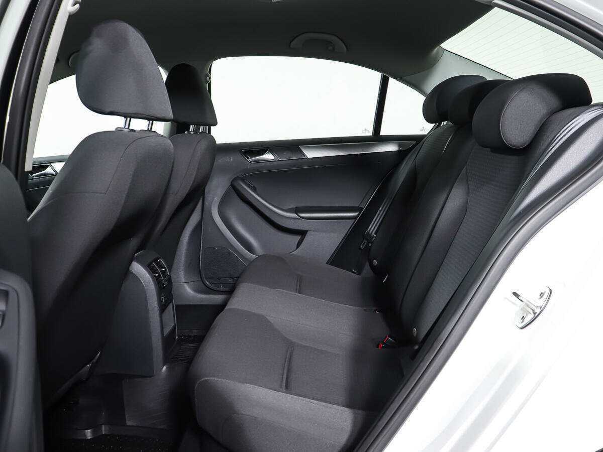 Купить Volkswagen Jetta, 2016, 64 905 км, фото №5