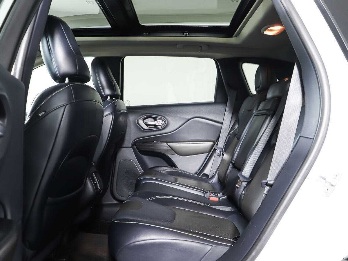 Купить Jeep Cherokee, 2014, 145 000 км, фото №9