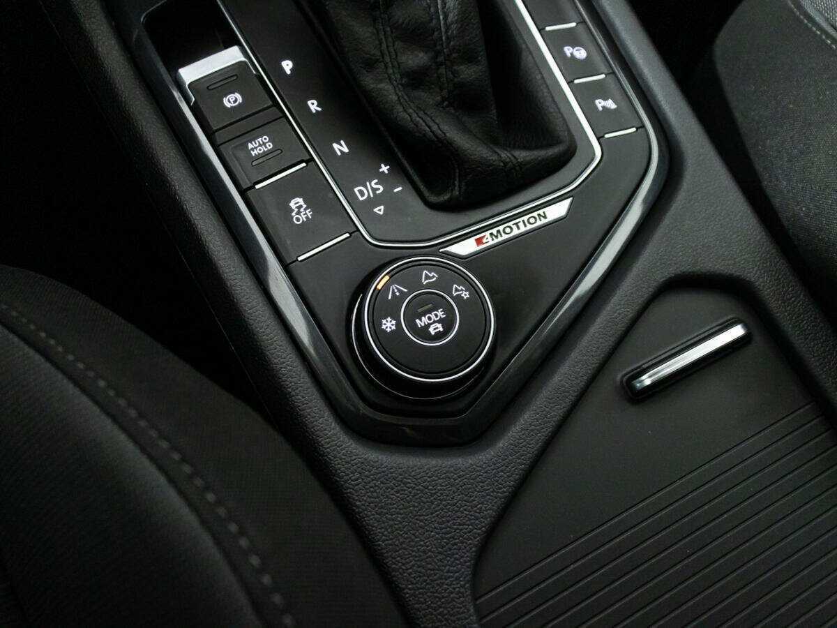 Купить Volkswagen Tiguan, 2017, 143 256 км, фото №18