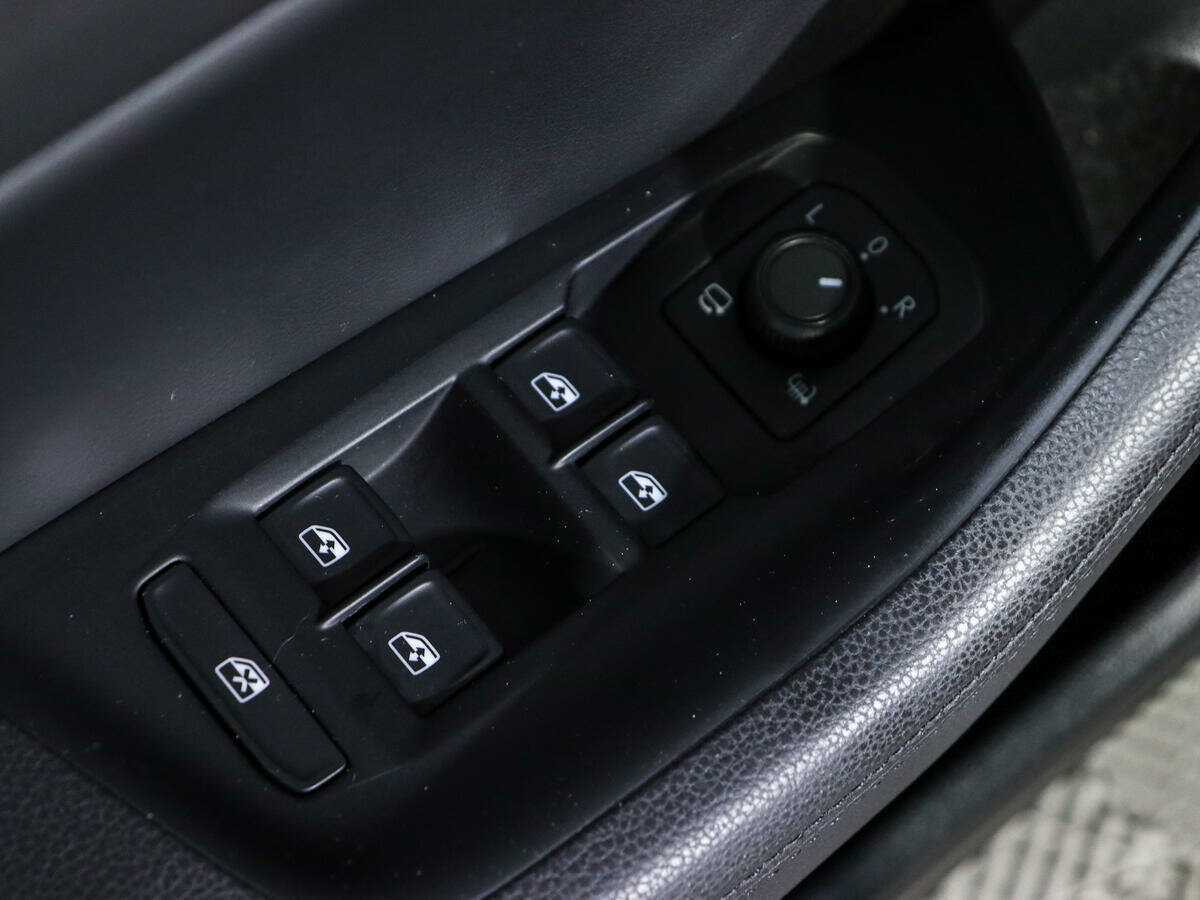 Купить Volkswagen Passat, 2017, 187 575 км, фото №16