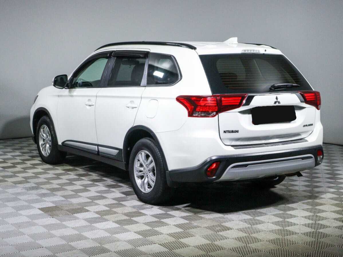 Купить Mitsubishi Outlander, 2019, 116 000 км, фото №6