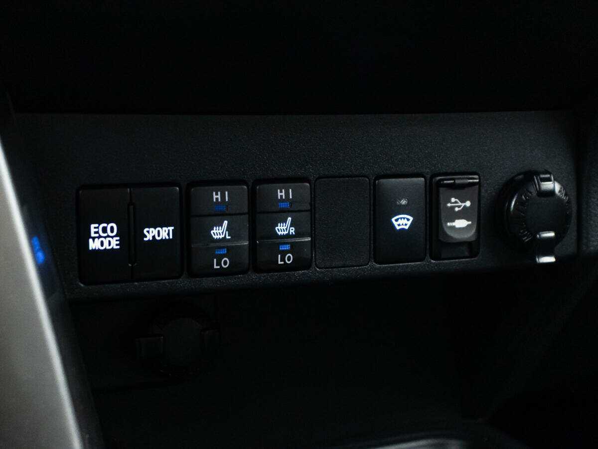 Купить Toyota RAV4, 2016, 74 620 км, фото №18